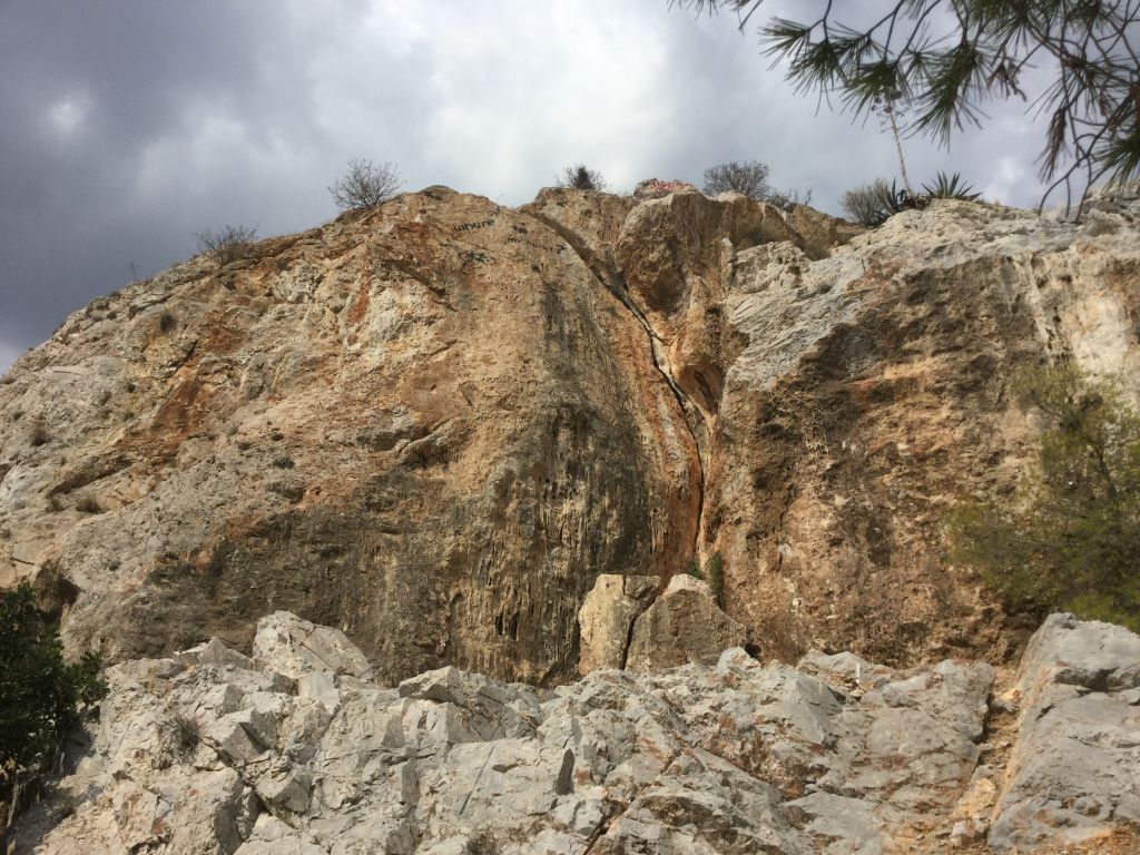 Ανοιχτή επιστολή προς τον Πρωθυπουργό της μητέρας του 25χρονου που βρήκε τραγικό θάνατο στου Φιλοπάππου