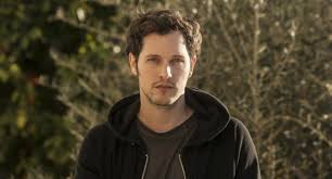 O Leon of Athens παίρνει το πρώτο βραβείο σε διεθνή διαγωνισμό τραγουδιού