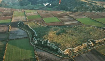Αρχαιολογική έρευνα σε Μυκηναϊκή Ακρόπολη στη Βοιωτία