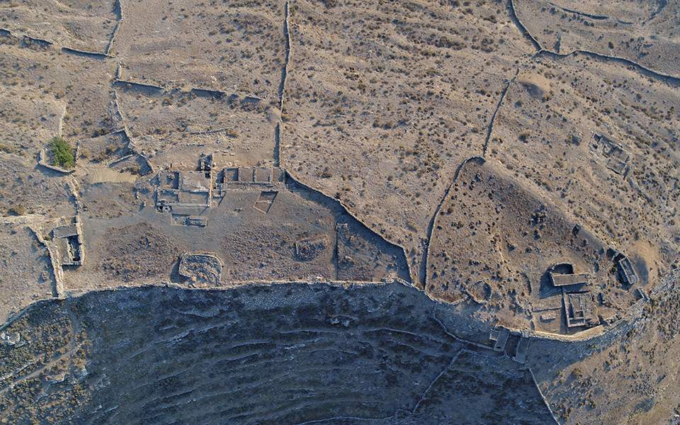 Πλούσια τα ευρήματα στο Βρυόκαστρο και Βρυοκαστράκι της Κύθνου