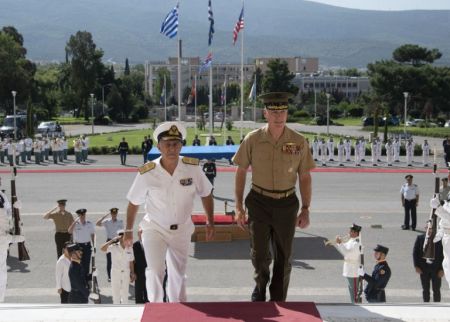 Ντάνφορντ σε Αποστολάκη: ΟΙ ΗΠΑ θέλουν και άλλες στρατιωτικές βάσεις στην Ελλάδα