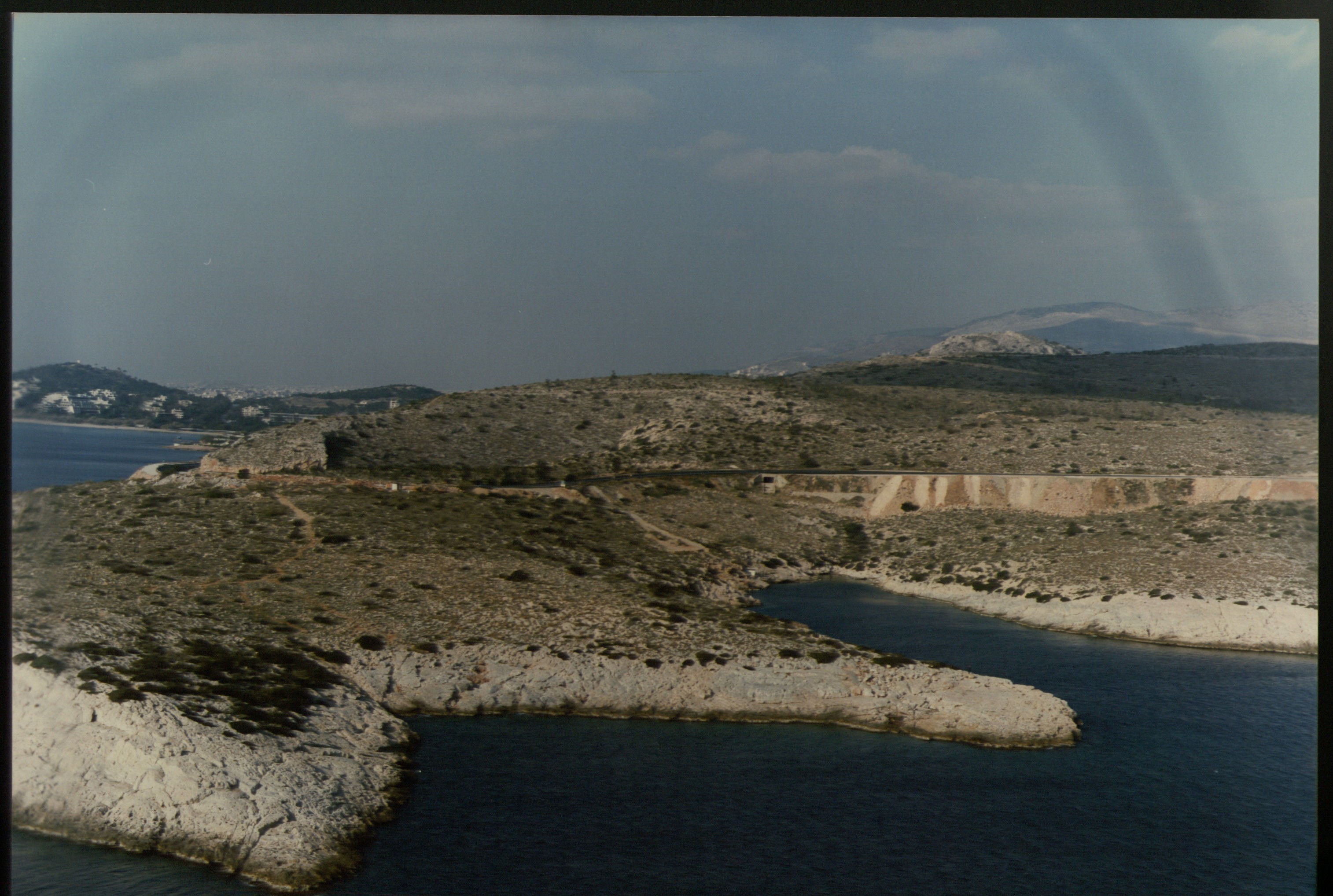 Αρχαίος δρόμος στην παραλία του Μεγάλου Καβουριού