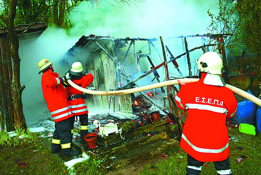 Νέο σκάνδαλο με ΜΚΟ με πυροσβέστες και αναδασωτές