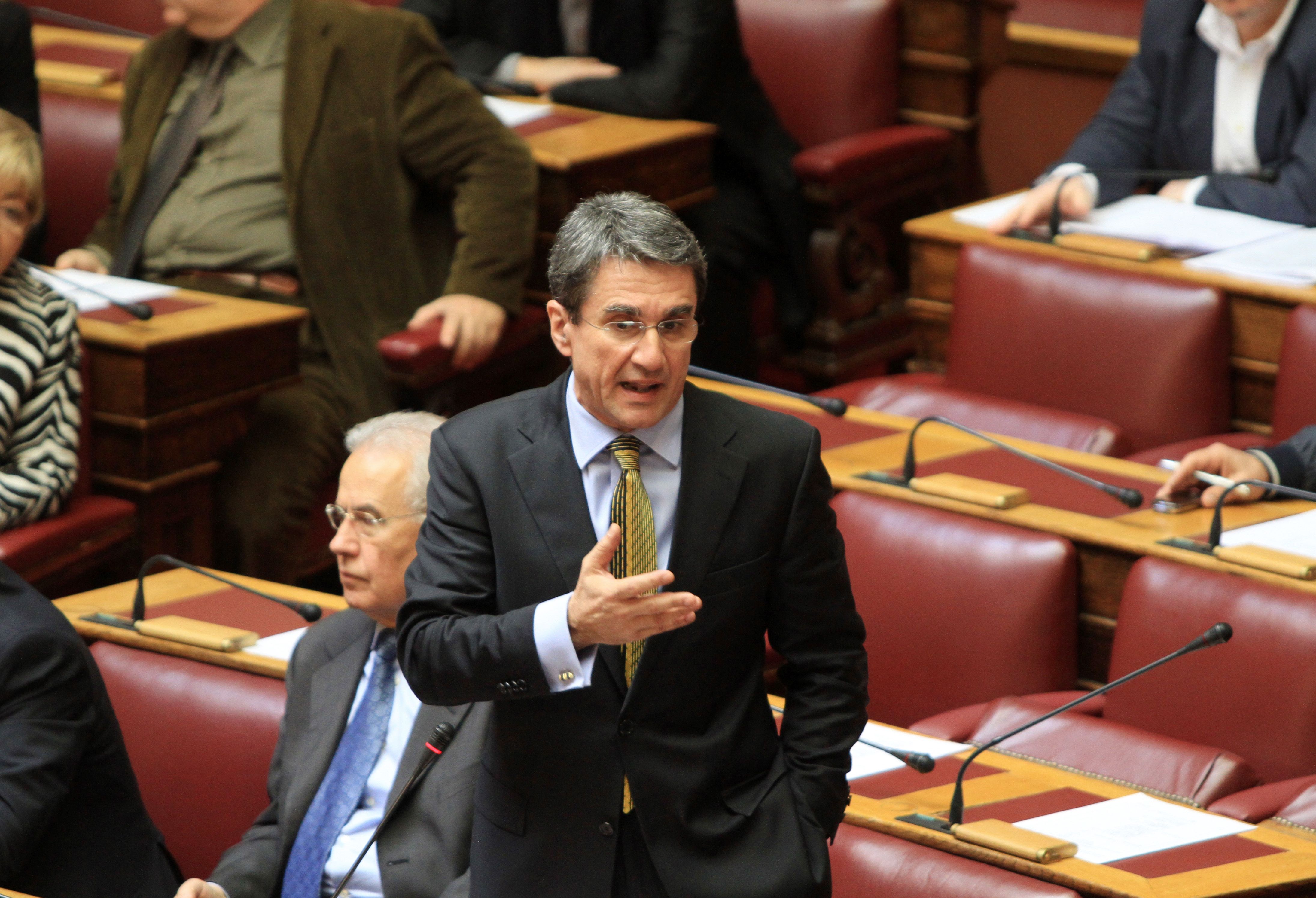 Ανδ. Λοβέρδος: Ανακοίνωσε την ίδρυση νέου πολιτικού φορέα