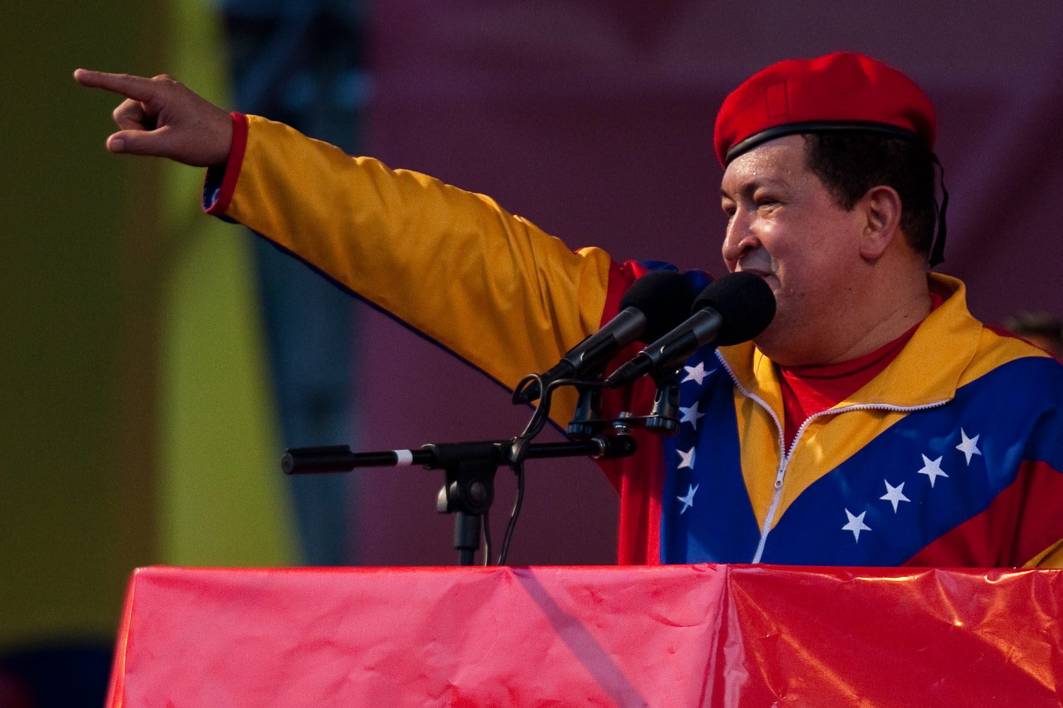 Ούγκο Τσάβες: Δηλώνει «ελεύθερος» από τον καρκίνο