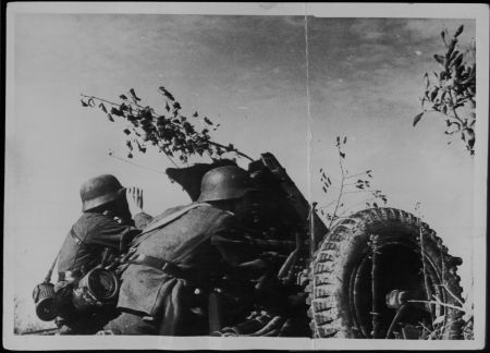 Κ.Ησυχος:Εχουμε στα χέρια μας τα αρχεία της Βέρμαχτ για την Ελλάδα