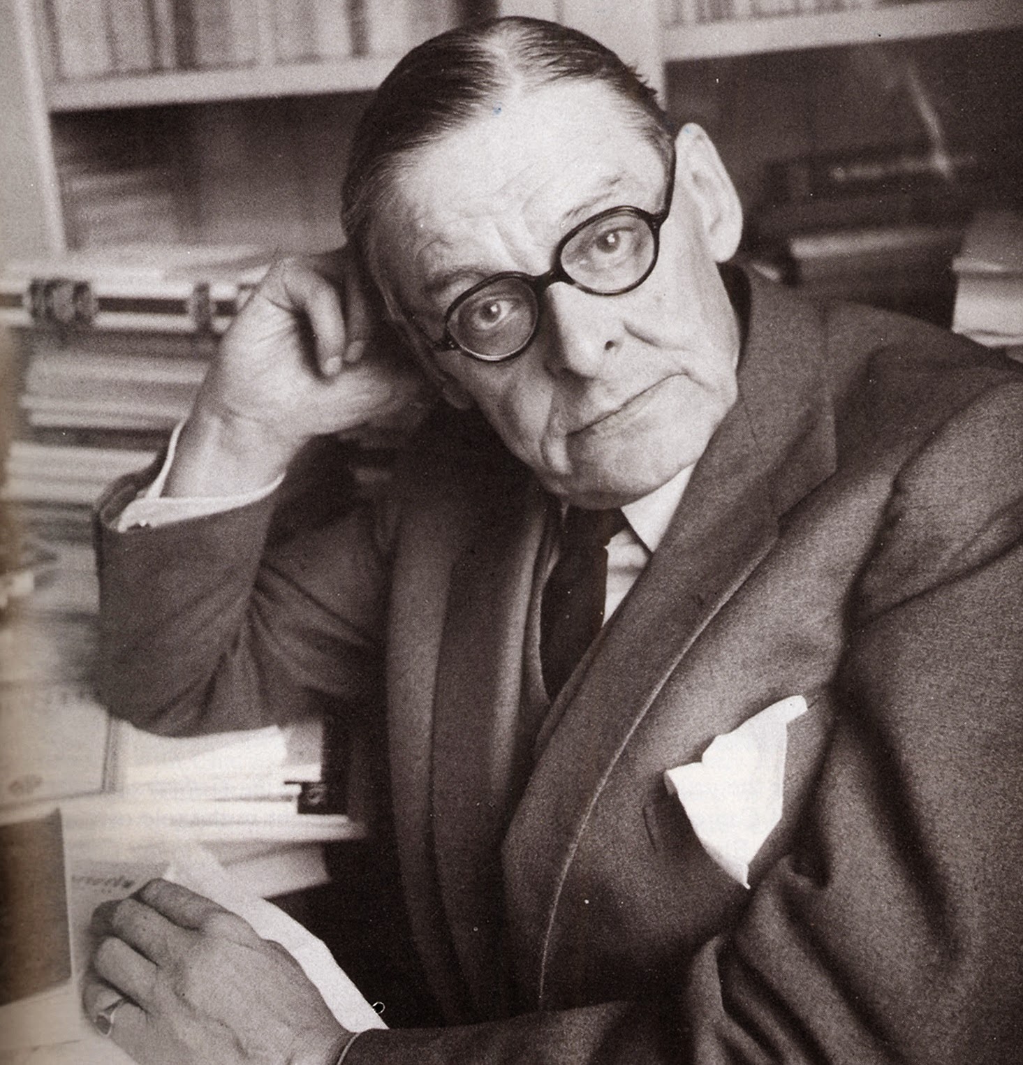 Oλος ο Τ. Σ. Ελιοτ με ένα κλικ