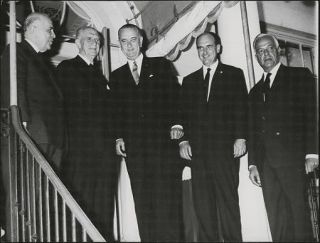 Η οικονομική πολιτική της Ενωσης Κέντρου