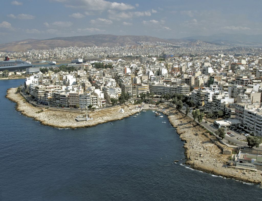 Μονόδρομοι… εισόδου – εξόδου στον Πειραιά από την Κυριακή