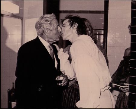 Ο Νιάρχος και το δείπνο με «ελληνικό χρώμα» για τον σύντροφο του Σεν Λοράν