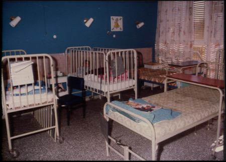 Βρέφος έπεσε από μπαλκόνι – Νοσηλεύεται σε σοβαρή κατάσταση