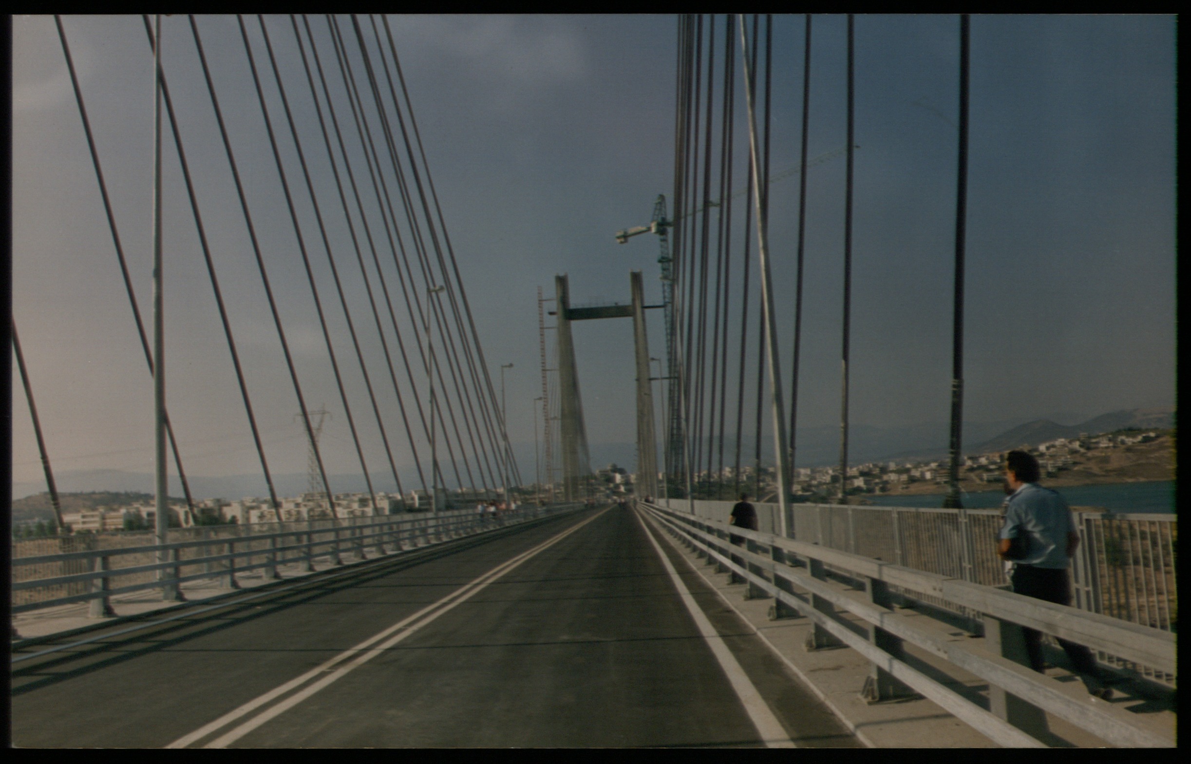 Αίσιο τέλος για 27χρονο που έπεσε από την υψηλή γέφυρα της Χαλκίδας