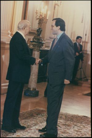 Η μεγάλη κρίση της Δεξιάς παράταξης