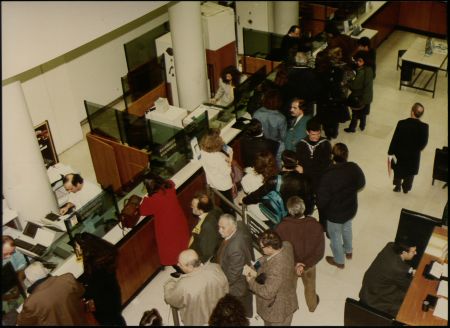 Η ύφεση εκτινάσσει τα «κόκκινα δάνεια»