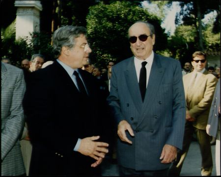 Η πτώση Μητσοτάκη και η άνοδος Έβερτ