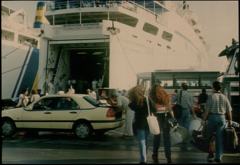 Ταλαιπωρία για 127 επιβάτες του «Βιτσέντζος Κορνάρος»