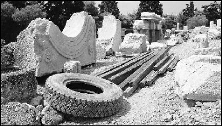 Η προσβολή των μνημείων