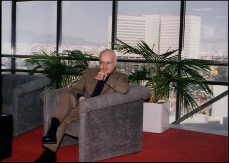 Πέθανε ο Γιάννης Κακουλίδης