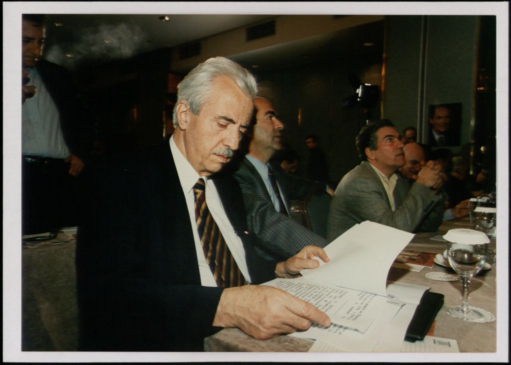Απεβίωσε ο Δημήτρης Μπέης