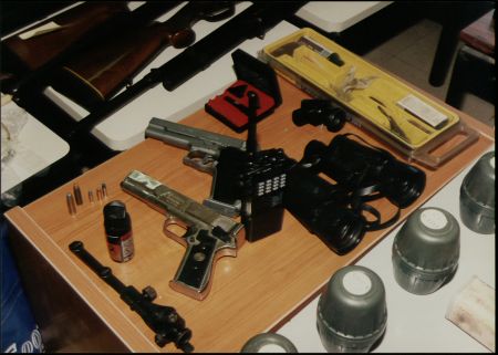 Ολόκληρο οπλοστάσιο βρέθηκε σε σπίτι 54χρονου στον Βόλο