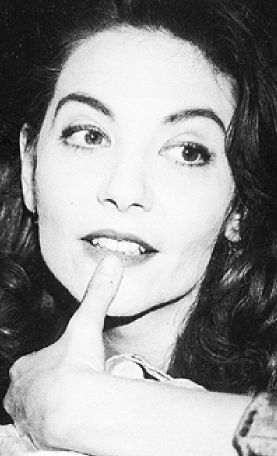 Ολια Λαζαρίδου