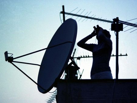 Η ΑΤ&Τ κοντά στην εξαγορά της εταιρείας DirecTV