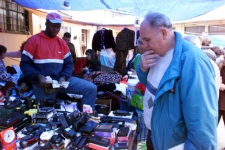 Πειραιάς: Αντίδραση Εμπορικού Συλλόγου στην επέκταση του παζαριού