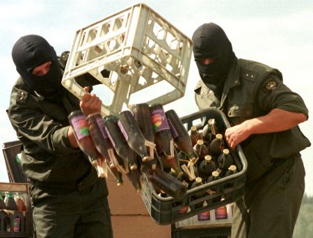 Οκτώ θάνατοι από νοθευμένο αλκοόλ στην Κωνσταντινούπολη