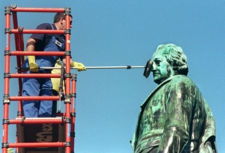Γιατί ο Ντράγκι τρομάζει τους Γερμανούς