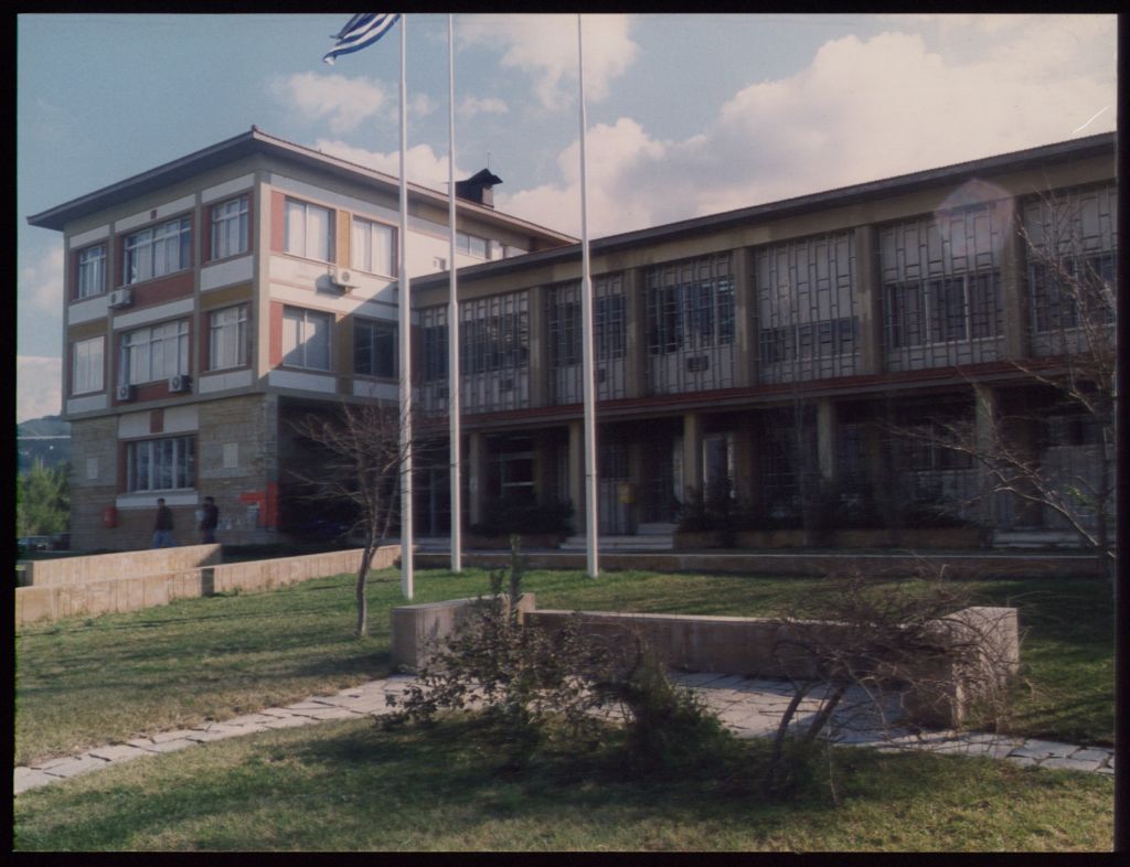 Η ΕΣΗΕΑ καταδικάζει την επίθεση κατά του Πάσχου Μανδραβέλη