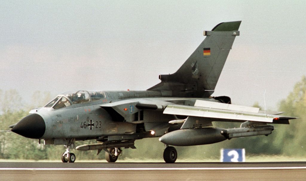 Γερμανία: Στέλνει Tornado στη μάχη κατά του ISIS στη Συρία