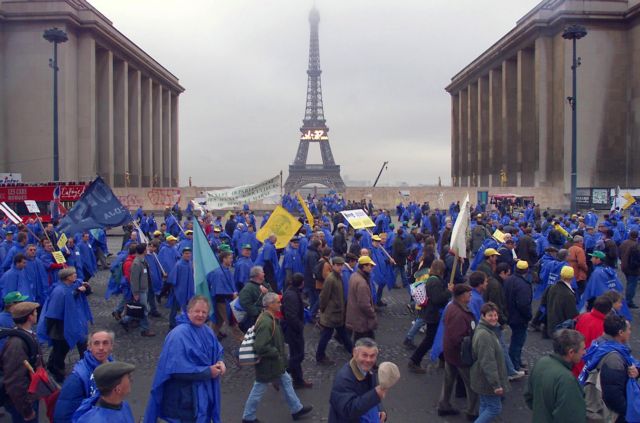 Ο Μακρόν επαναστατεί και εγκαταλείπει τις γεωργικές επιδοτήσεις