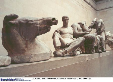 Observer: Να επιστρέψουμε τα Γλυπτά, να διορθώσουμε ένα ιστορικό λάθος