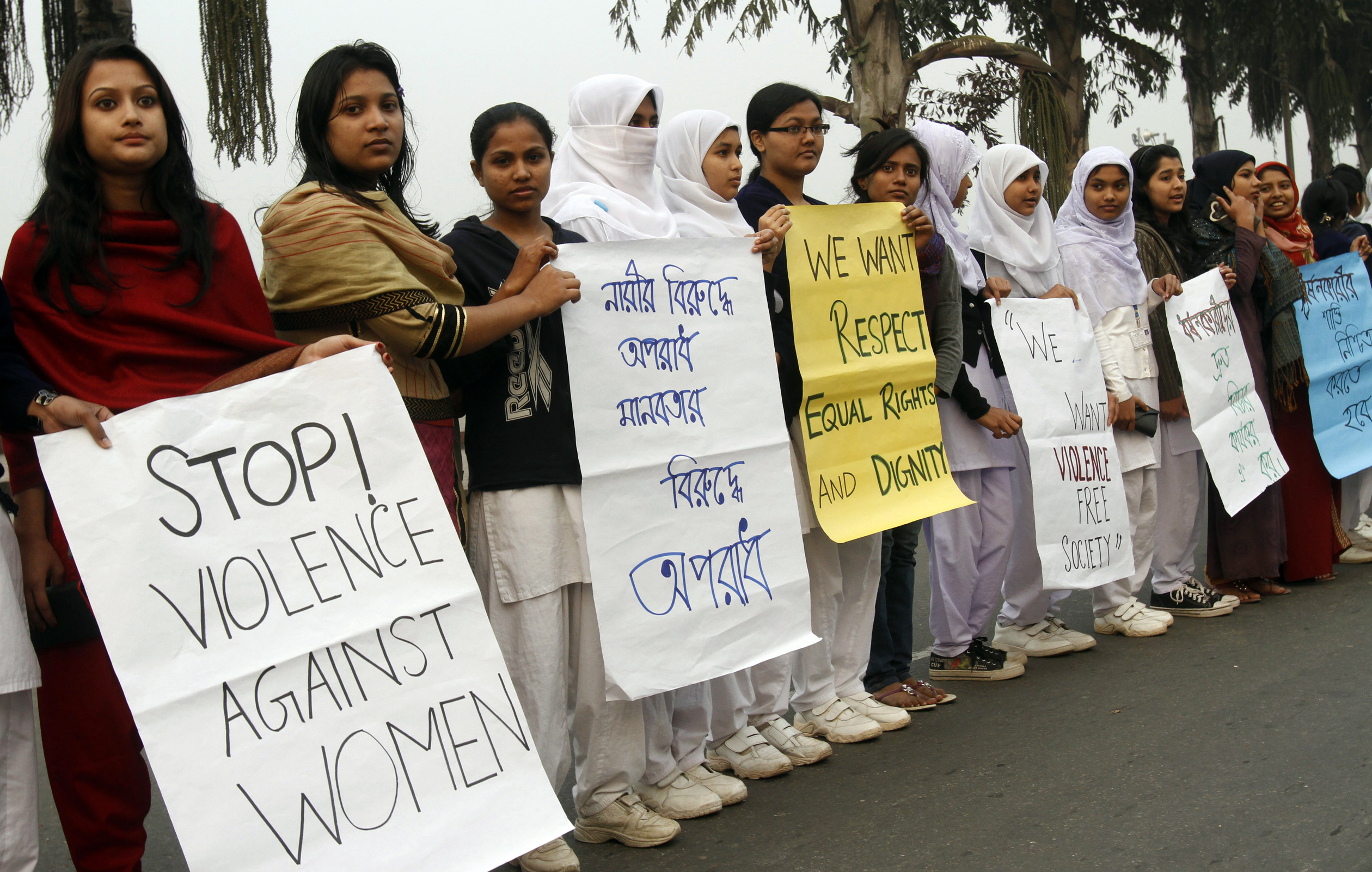 Ινδία: Σοκαριστικές λεπτομέρειες για τον βιασμό της 23χρονης φοιτήτριας