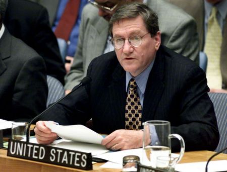 Ντέιβιντ Χόλμπρουκ: «Ο πατέρας μου ο διπλωμάτης»