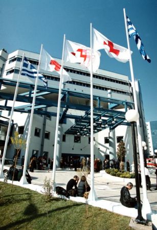 Οι 5 διεκδικητές του «Ερρίκος Ντυνάν»