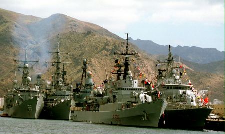 Το ΝΑΤΟ «φουλάρει» τις μηχανές για δράση στη Μεσόγειο