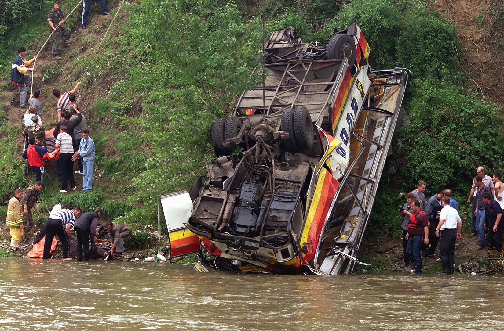Νεπάλ: Λεωφορείο έπεσε σε ποτάμι – 35 νεκροί