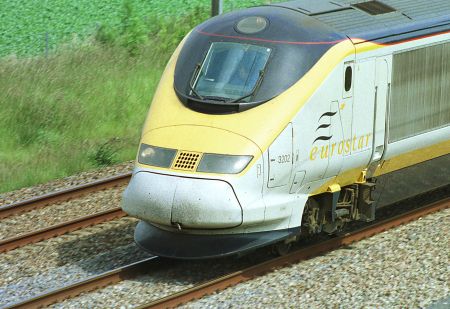 Γαλλία: Αφέθηκαν ελεύθερα τα δύο άτομα που συνελήφθηκαν σε τρένο για ύποπτη συμπεριφορά