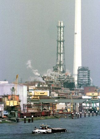 Με ρυθμό 1,5% αναμένεται να αναπτυχθεί η Γερμανία το 2015