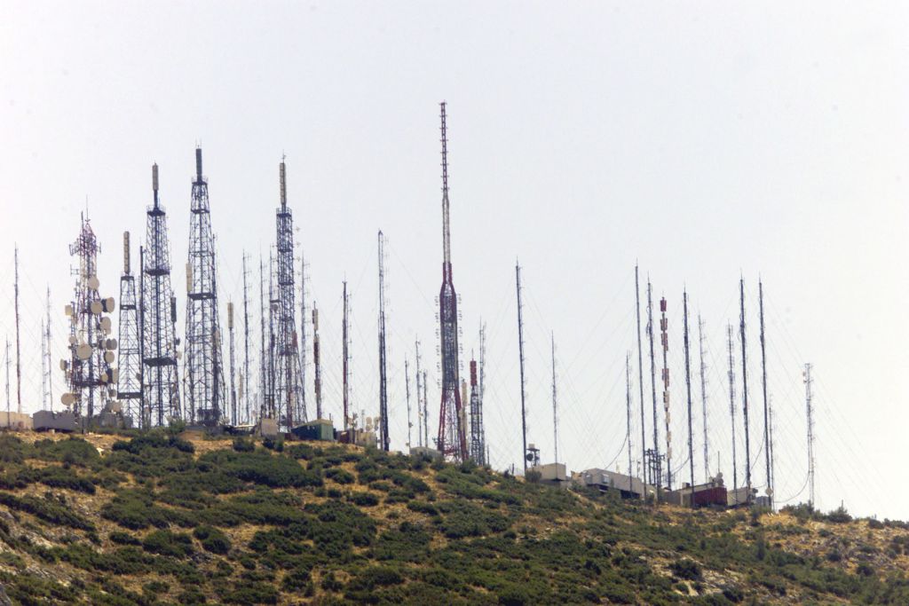 Η κυβέρνηση ζητά από τους τηλεοπτικούς σταθμούς €25 εκατ.