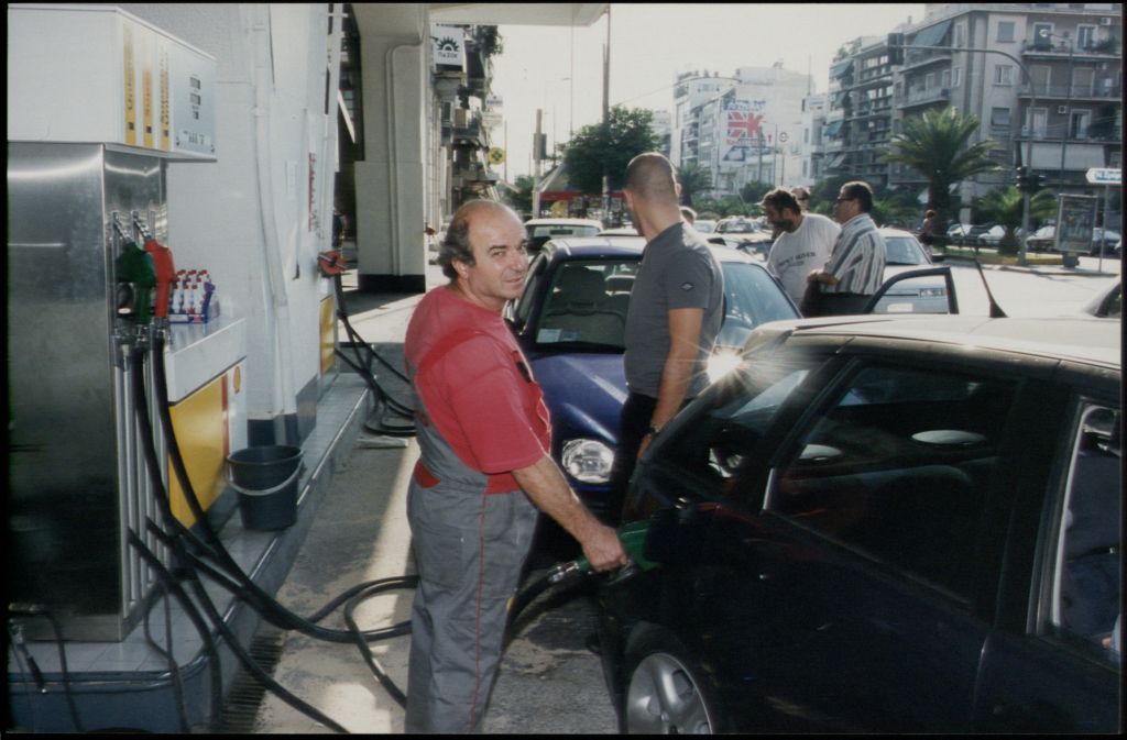 Πτώση 41,6% στην κατανάλωση καυσίμων στη χώρα το 2009 -2013