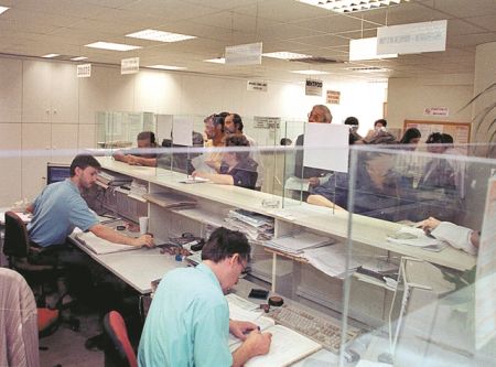 Ελπίδες για τα «δώρα», πιο δύσκολα τα αναδρομικά στις συντάξεις