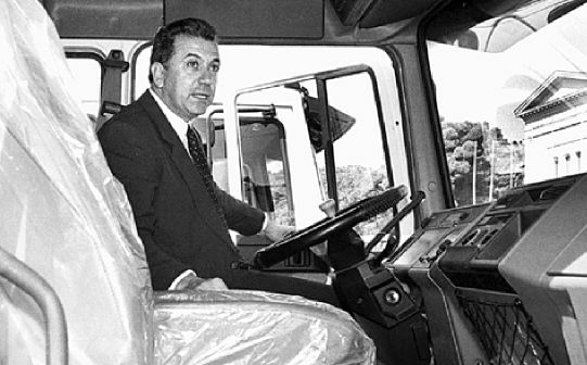 Εκλογικά σενάρια με το «τρίτο κόμμα»