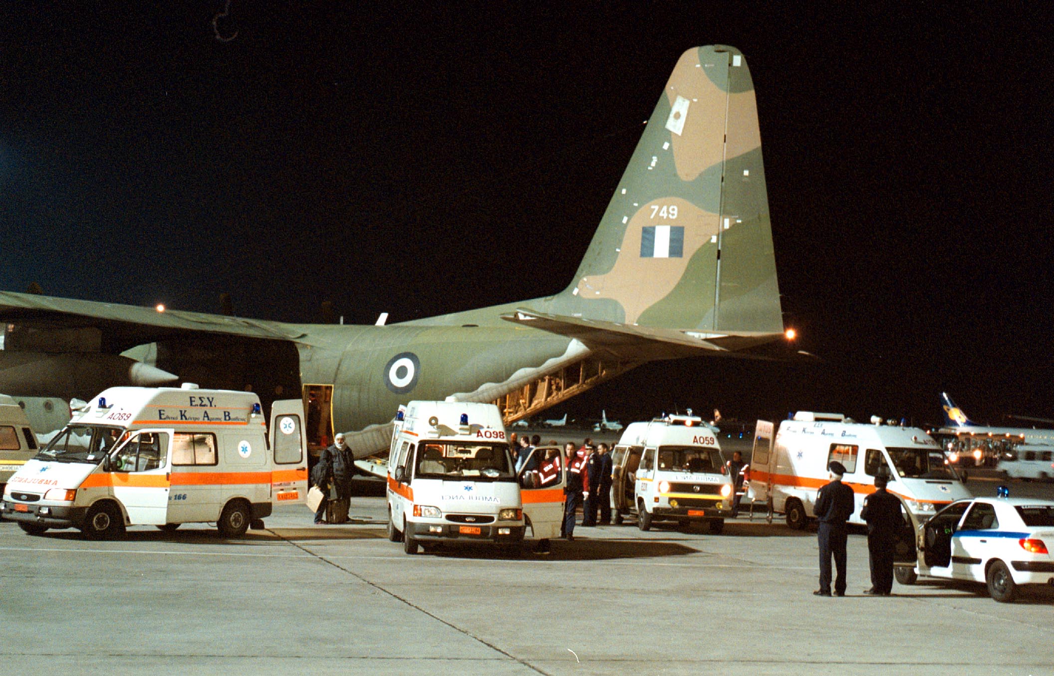 Αερομεταφορά με C-130 βρέφους και 62χρονου από Ρόδο και Κω