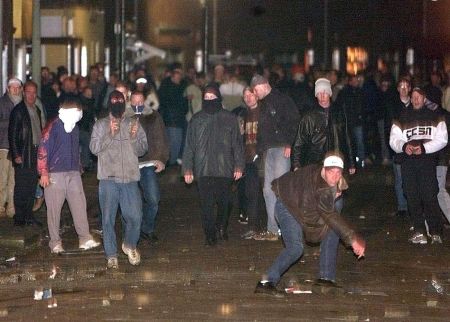 Συμπλοκή μεταξύ οπαδών ποδοσφαιρικών ομάδων τα ξημερώματα στο Μενίδι