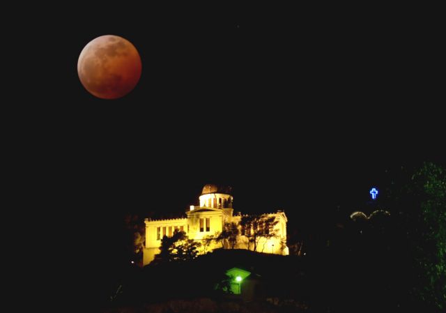 Athens Observatory offering guided tours of the night sky