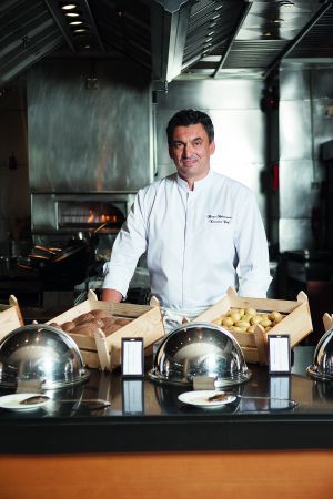 Συνδαιτυμόνας: Οι γεύσεις ατόφιες