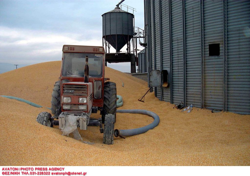 Κατερίνη: Νεκρός 85χρονος μετά από από ανατροπή τρακτέρ που οδηγούσε