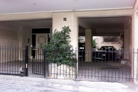 Ακίνητα: Ποιους αφορά η απαγόρευση χρήση της πιλοτής σε πολυκατοικίες